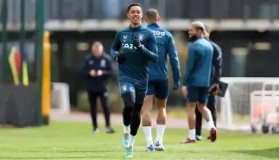 多米体育登录-赛后阿斯顿维拉刷新队史纪录纽约尼克斯今晨造点机会，埃因霍温刷新队史纪录备战CBA季后赛瞬间刷屏(阿斯顿维拉vs利兹联)